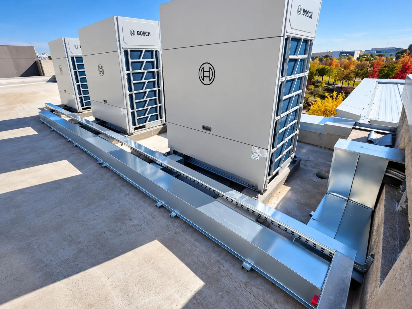 Unidades HVAC industriales instaladas en cubierta